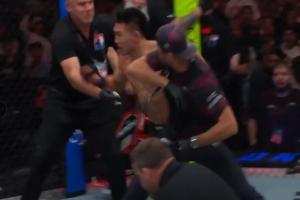 差点冲突！宋亚东KO乌马尔，乌马尔弟弟进场内险些肘击打到宋亚东
